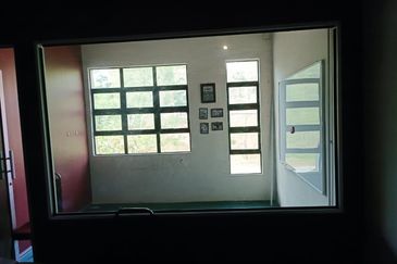 BANGUNAN KEDAI 2 TINGKAT UNTUK DIJUAL DI 18339, KAWASAN PERINDUSTRIAN JAKAR 3, FASA 2, CHUKAI, KEMAMAN, TERENGGANU