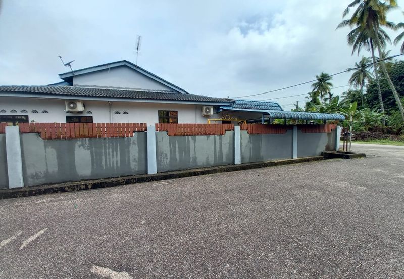 RUMAH TERES (CORNER LOT) UNTUK DIJUAL DI NO 6460, LORONG PULAI 1, BATU 2, JALAN AIR PUTIH, KEMAMAN, TERENGGANU