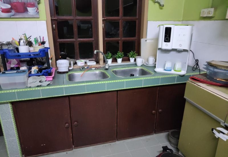 RUMAH TERES (CORNER LOT) UNTUK DIJUAL DI NO 6460, LORONG PULAI 1, BATU 2, JALAN AIR PUTIH, KEMAMAN, TERENGGANU