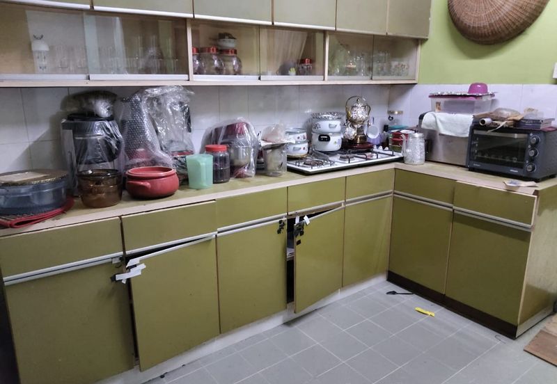 RUMAH TERES (CORNER LOT) UNTUK DIJUAL DI NO 6460, LORONG PULAI 1, BATU 2, JALAN AIR PUTIH, KEMAMAN, TERENGGANU