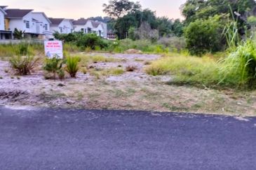 TANAH LOT PERUMAHAN UNTUK DIJUAL DI (BELAKANG PASARAYA TEN-TEN), GELIGA, KEMAMAN, TERENGGANU