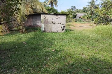 2 LOT TANAH PERUMAHAN UNTUK DIJUAL DI MERAGA BERIS, KIJAL, KEMAMAN, TERENGGANU