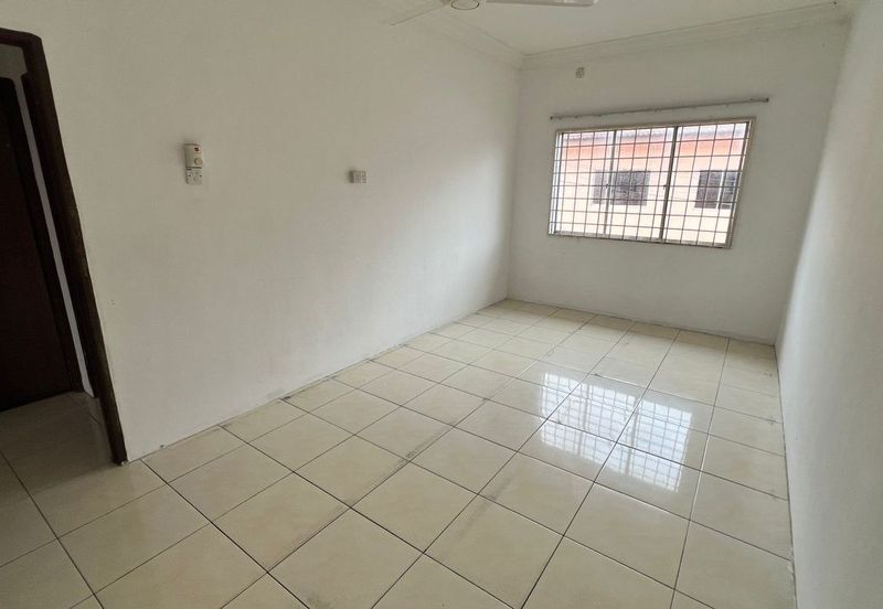 RUMAH TEREB 2 TINGKAT UNTUK DIJUAL DI PT 15509, TAMAN CHUKAI INDAH 2, JALAN HAJI WAN NGAH, CHUKAI, KEMAMAN, TERENGGANU