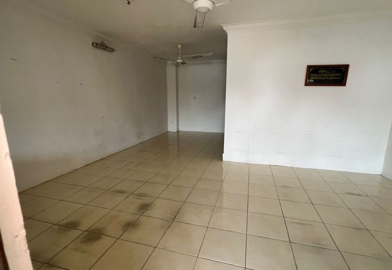 RUMAH TEREB 2 TINGKAT UNTUK DIJUAL DI PT 15509, TAMAN CHUKAI INDAH 2, JALAN HAJI WAN NGAH, CHUKAI, KEMAMAN, TERENGGANU