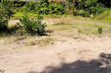 TANAH LOT PERUMAHAN UNTUK DIJUAL DI TELUK KALONG, KEMAMAN, TERENGGANU
