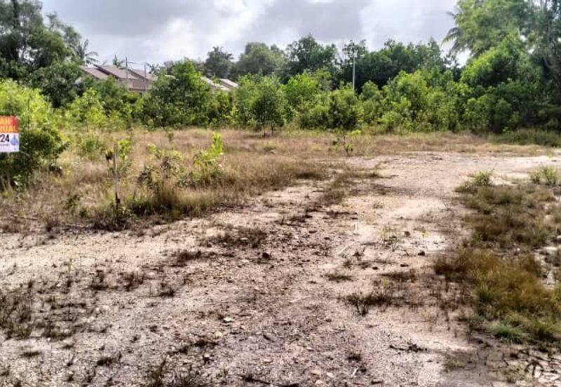3 LOT TANAH PERUMAHAN UNTUK DIJUAL DI 200 METER DARI TRAFFIC LIGHT BERIS MERAGA KE TITIAN BERAYUN, KIJAL, KEMAMAN, TERENGGANU