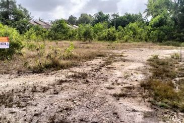 3 LOT TANAH PERUMAHAN UNTUK DIJUAL DI 200 METER DARI TRAFFIC LIGHT BERIS MERAGA KE TITIAN BERAYUN, KIJAL, KEMAMAN, TERENGGANU