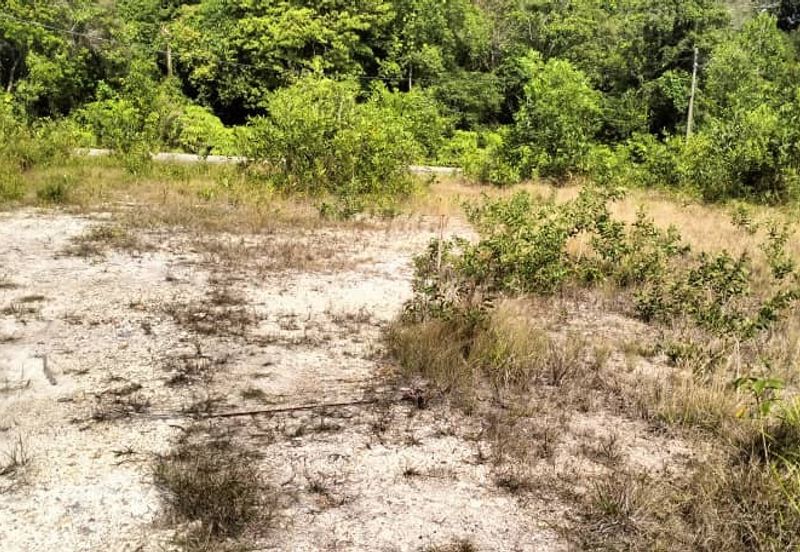 3 LOT TANAH PERUMAHAN UNTUK DIJUAL DI 200 METER DARI TRAFFIC LIGHT BERIS MERAGA KE TITIAN BERAYUN, KIJAL, KEMAMAN, TERENGGANU