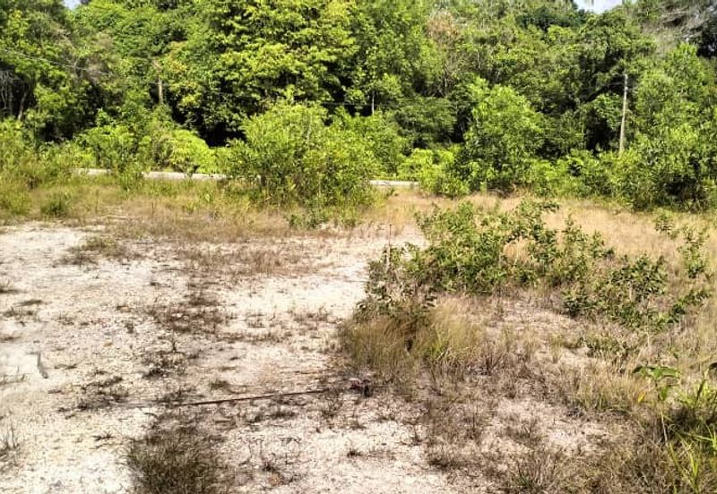 3 LOT TANAH PERUMAHAN UNTUK DIJUAL DI 200 METER DARI TRAFFIC LIGHT BERIS MERAGA KE TITIAN BERAYUN, KIJAL, KEMAMAN, TERENGGANU