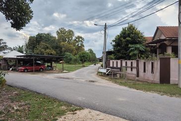 TANAH LOT PERUMAHAN UNTUK DIJUAL DI JALAN OLONG 1, BINJAI, KEMAMAN, TERENGGANU