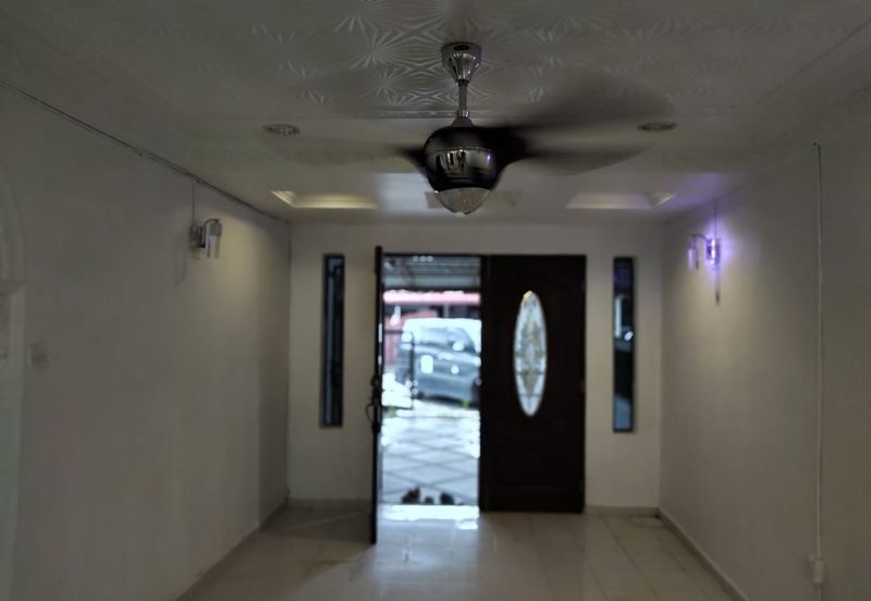 RUMAH TERES 2 TINGKAT UNTUK DIJUAL DI LOT 144, LORONG 4, KEMAMAN, TERENGGANU