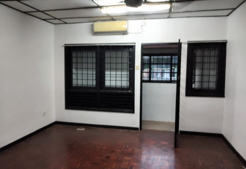 RUMAH TERES 2 TINGKAT UNTUK DIJUAL DI LOT 144, LORONG 4, KEMAMAN, TERENGGANU