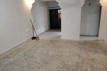 RUMAH TERES 2 TINGKAT UNTUK DIJUAL DI LOT 144, LORONG 4, KEMAMAN, TERENGGANU