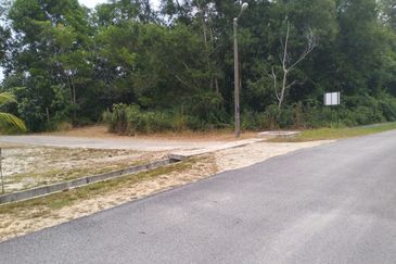 TANAH LOT PERUMAHAN UNTUK DIJUAL DI KAMPUNG BUKIT ALI, JALAN SRI NILAM 2/3B, CHUKAI, KEMAMAN, TERENGGANU