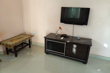 RUMAH SEMI D UNTUK DIJUAL DI NO 15294, TAMAN PENGKALAN PANDAN 2, CHUKAI, KEMAMAN, TERENGGANU