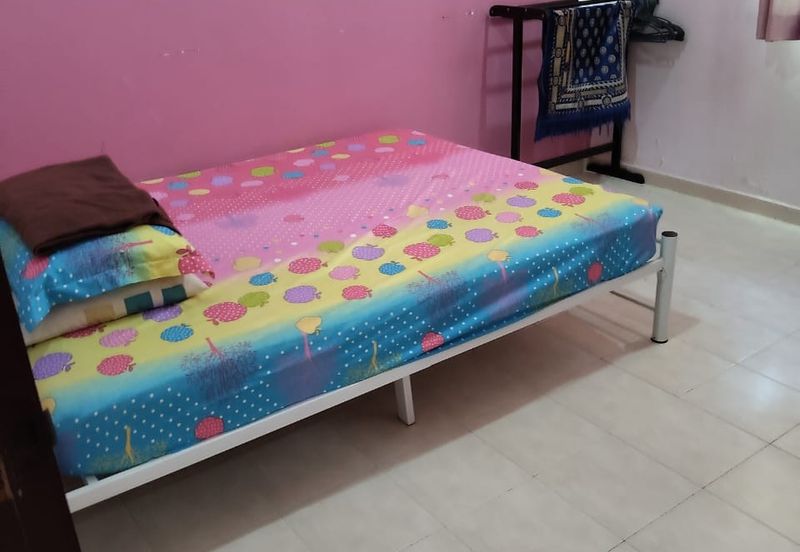 RUMAH SEMI D UNTUK DIJUAL DI NO 15294, TAMAN PENGKALAN PANDAN 2, CHUKAI, KEMAMAN, TERENGGANU