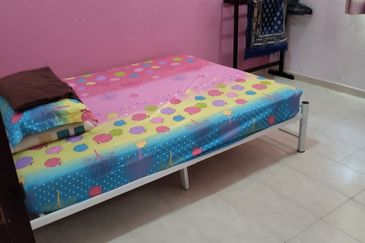RUMAH SEMI D UNTUK DIJUAL DI NO 15294, TAMAN PENGKALAN PANDAN 2, CHUKAI, KEMAMAN, TERENGGANU