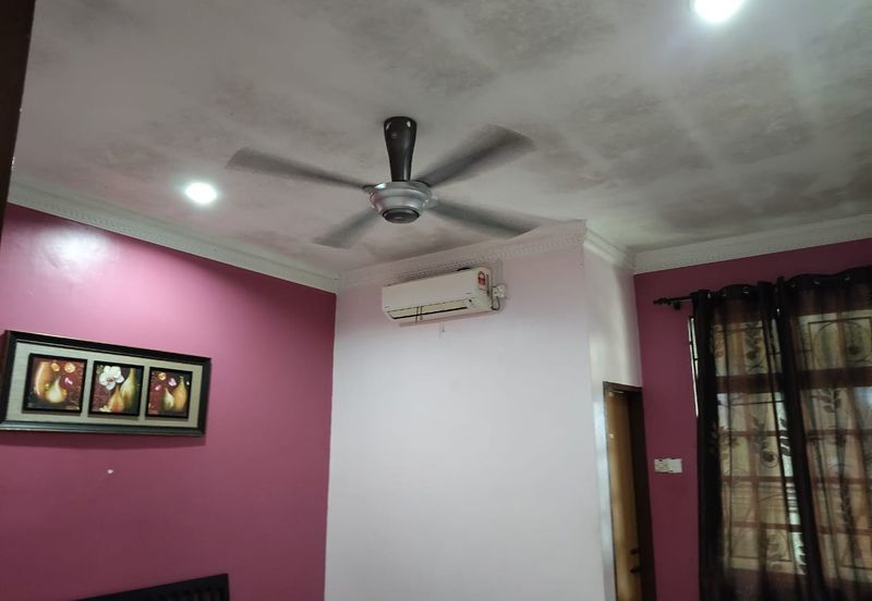 RUMAH SEMI D UNTUK DIJUAL DI NO 15294, TAMAN PENGKALAN PANDAN 2, CHUKAI, KEMAMAN, TERENGGANU