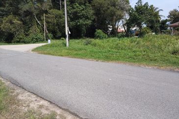 TANAH LOT PERUMAHAN UNTUK DIJUAL DI KAMPUNG DATO IBRAHIM FIKRI, CHUKAI, KEMAMAN, TERENGGANU