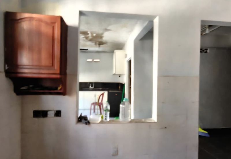 RUMAH SEMI D 2 TINGKAT UNTUK DIJUAL DI 4706, TAMAN JAKAR JAYA (BELAKANG MAYBANK), CHUKAI, KEMAMAN, TERENGGANU