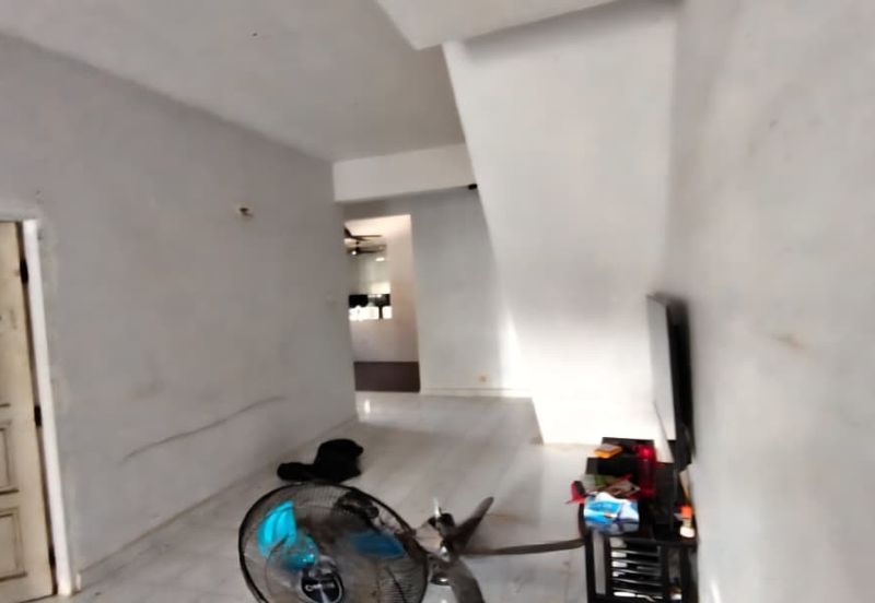 RUMAH SEMI D 2 TINGKAT UNTUK DIJUAL DI 4706, TAMAN JAKAR JAYA (BELAKANG MAYBANK), CHUKAI, KEMAMAN, TERENGGANU