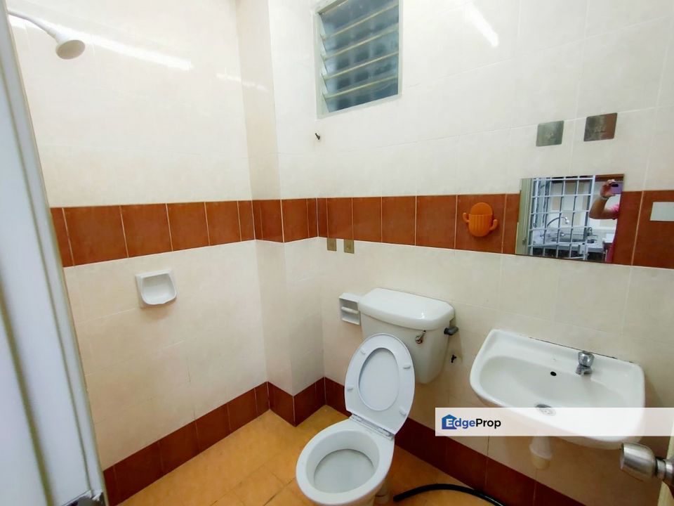 Double Storey, Taman Desa Serdang, Seri Kembangan, Minlon, Selangor, Seri Kembangan