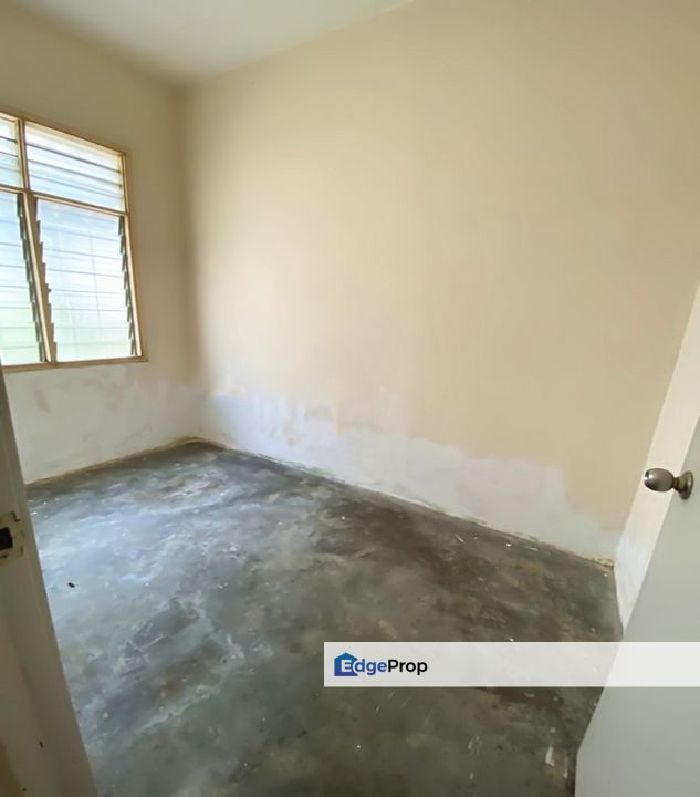 BELOW MARKET VALUE 2 Storey House,Taman Sri Jelok Kajang, Taman Megah, Selangor, Kajang