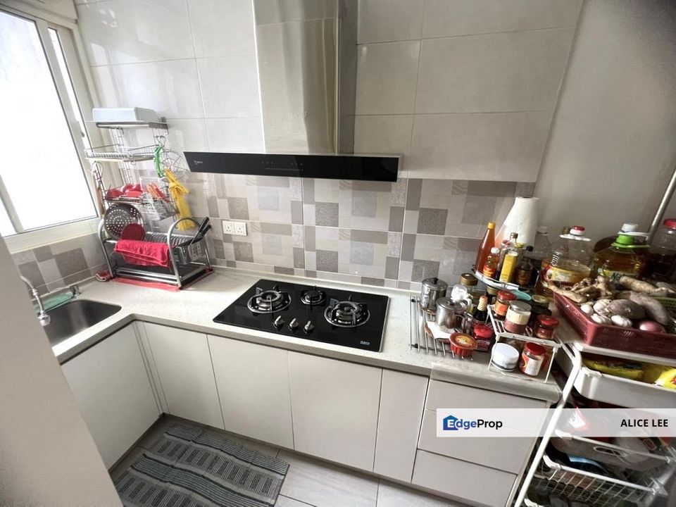 Park Villa Condominium @ Jalan Pipit, Bandar Puchong Jaya, Puchong, Selangor, Freehold, Great View in the Sky .  *MUST VIEW*, Selangor, Puchong