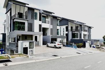 Kingsley Hills @ Putra Heights