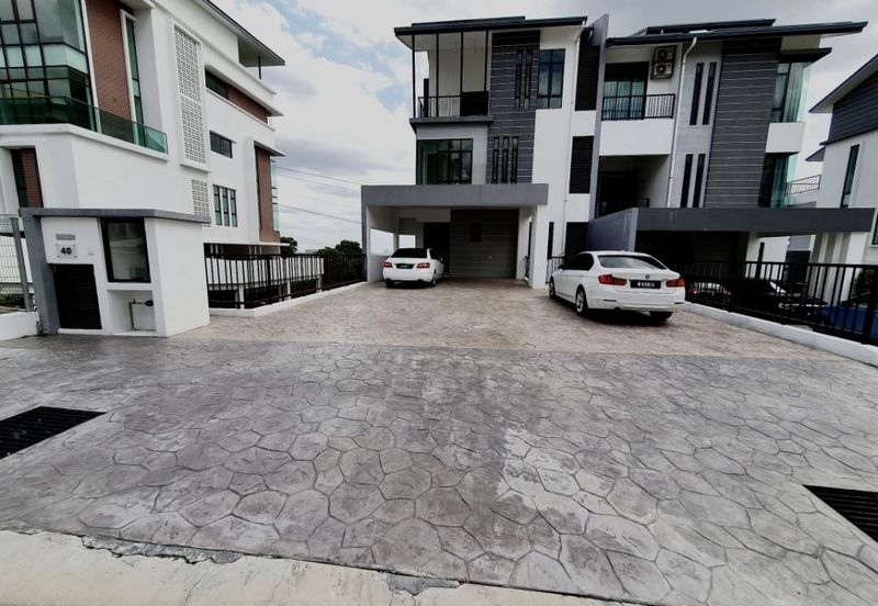 Kingsley Hills @ Putra Heights