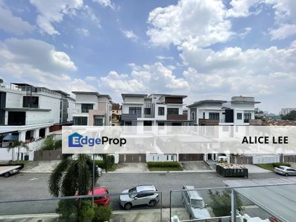 Taman Bukit Serdang, Seri Kembangan, Selangor, Spacious 3 Storey Superlink House, Selangor, Seri Kembangan