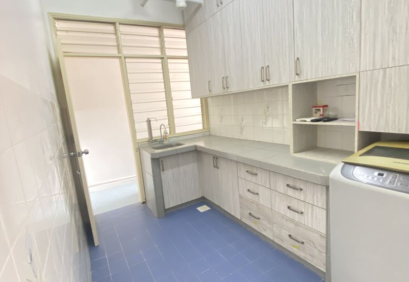 Subang Perdana Goodyear Court 8