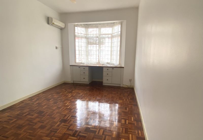 Subang Perdana Goodyear Court 8