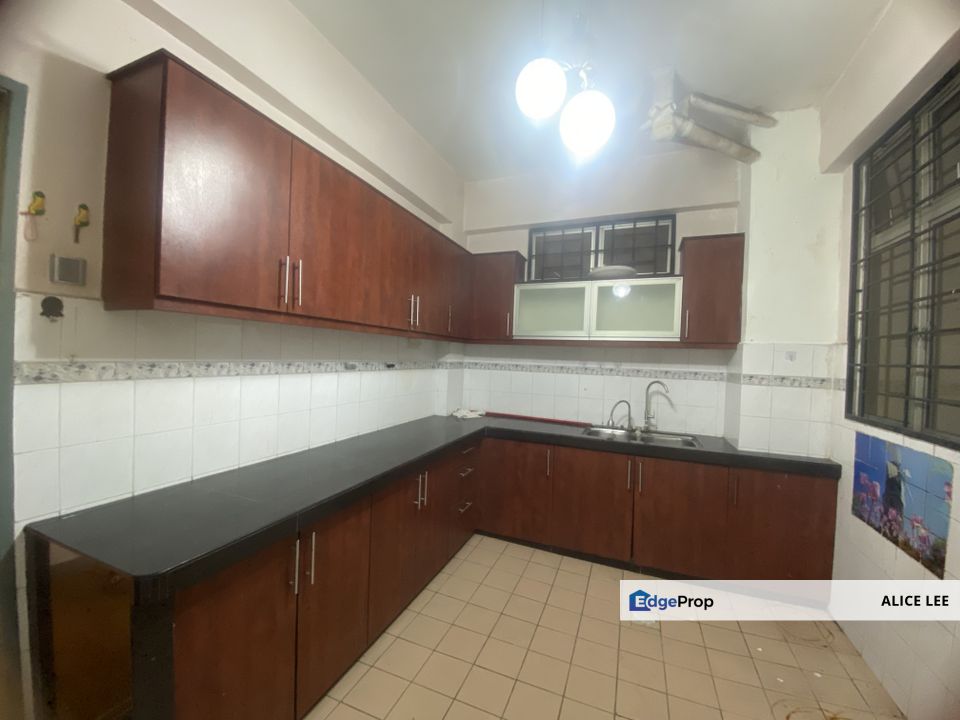 Impian Heights, Puchong, Selangor, Partially Furnished & Move in Condition , Selangor, Puchong