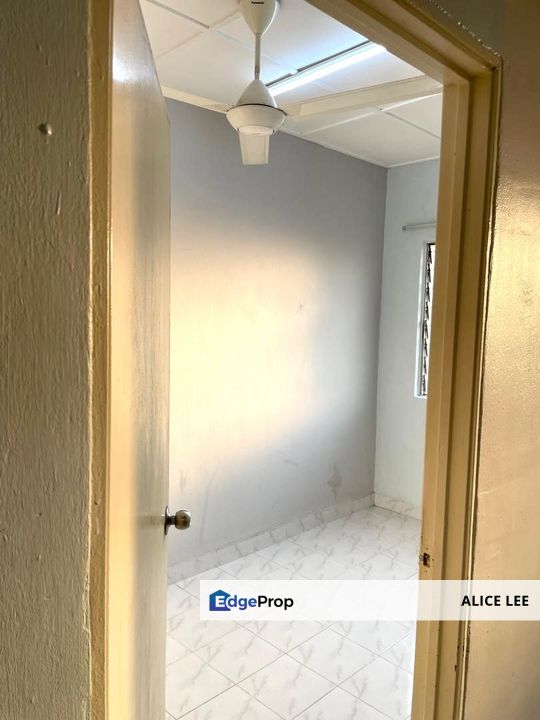 Pangsapuri Aman,Jalan Prima 6/1, Puchong, Selangor  650 sq ft 3R2B  100% Full Loan, 1st Home buyer only, Selangor, Puchong