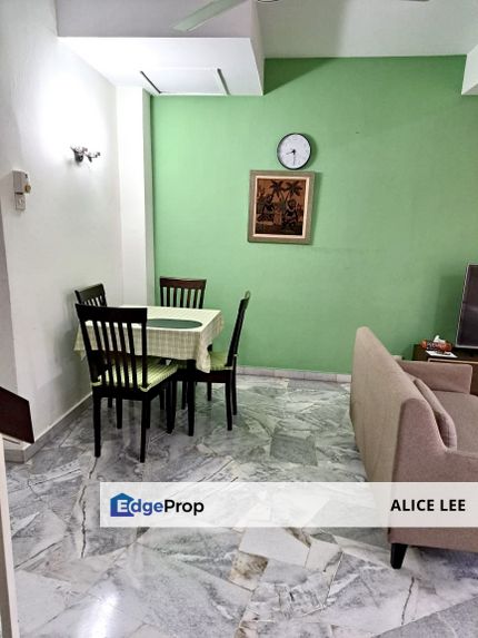 USJ 2  Double Storey Terrace Partially Furnished Move in condition 4R2B, Selangor, USJ