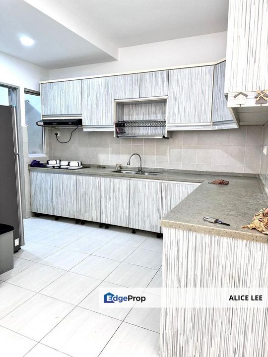 Koi Kinrara Partially Furnished Condominium for Rent, Selangor, Puchong
