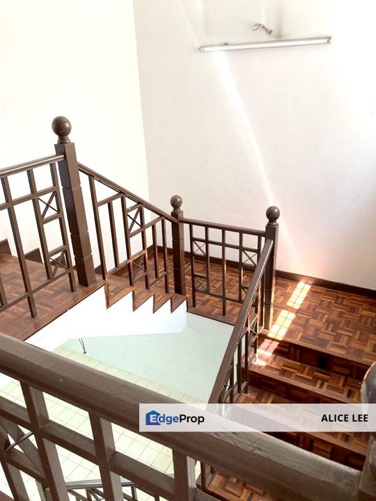 Putra Heights Double Storey Terrace house 4R3B Move in Condition , Selangor, Subang Jaya