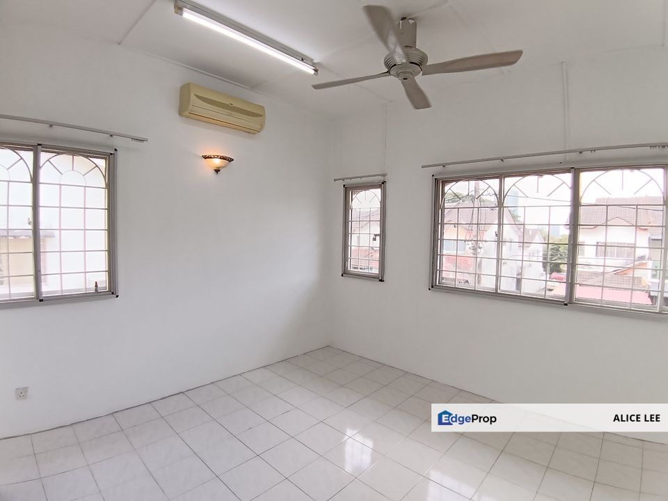 Bandar Puchong Jaya [End Lot] Double Storey Terrace House for Sales , Selangor, Puchong