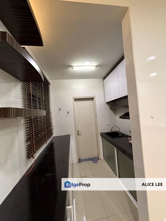 Taman Denai Puchong, Puchong Selangor Fully Renovated 3 Storey Terrace for Sales, Selangor, Puchong
