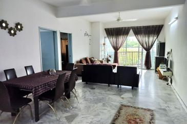 Sri Tanjung Apartment