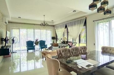 Charms of Nusantara, Setia Eco Glades