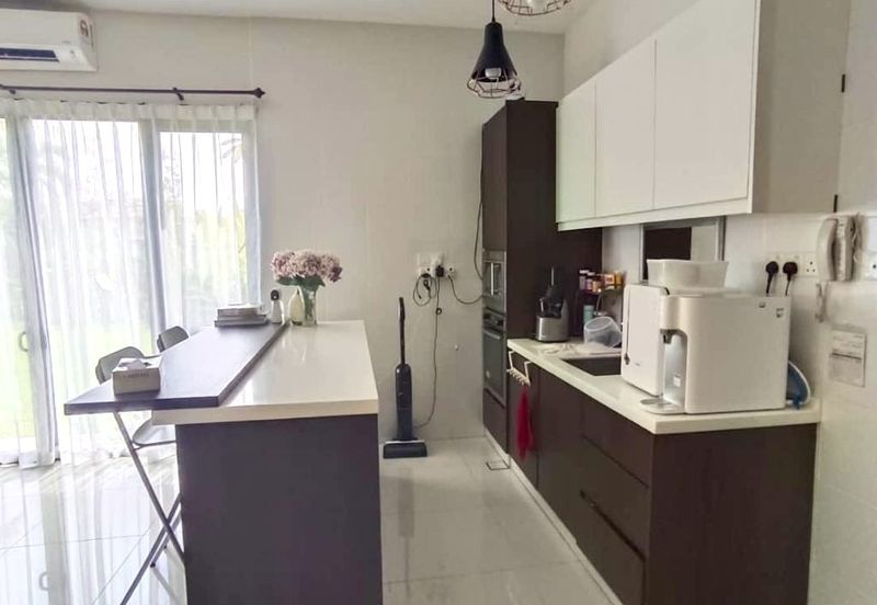 Charms of Nusantara, Setia Eco Glades