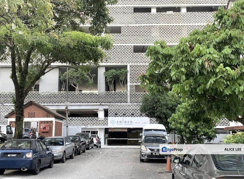 Partially Furnished Selesa Apartment Happy Garden Kuchai Lama KL , Kuala Lumpur, Kuchai Lama