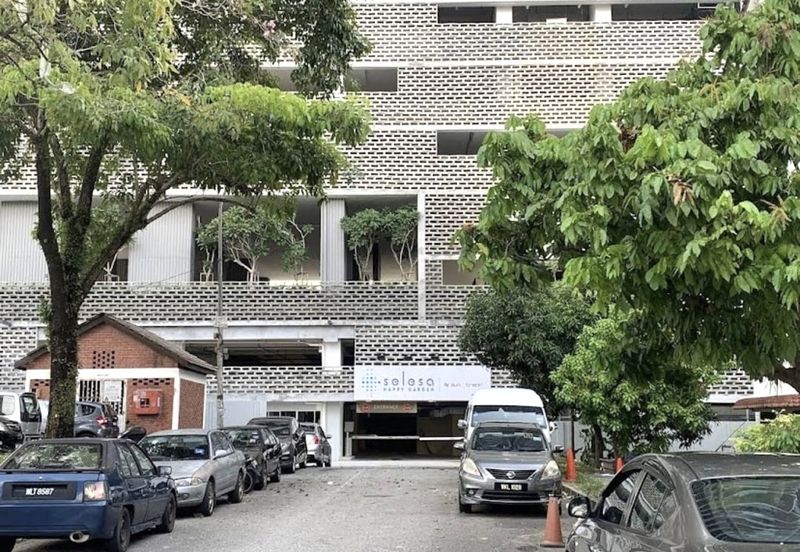 Selesa Apartment (Residensi Selesa)