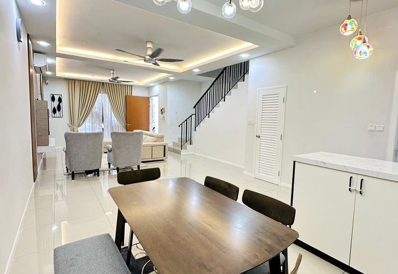 Reef Of Tropics, Setia Eco Glades