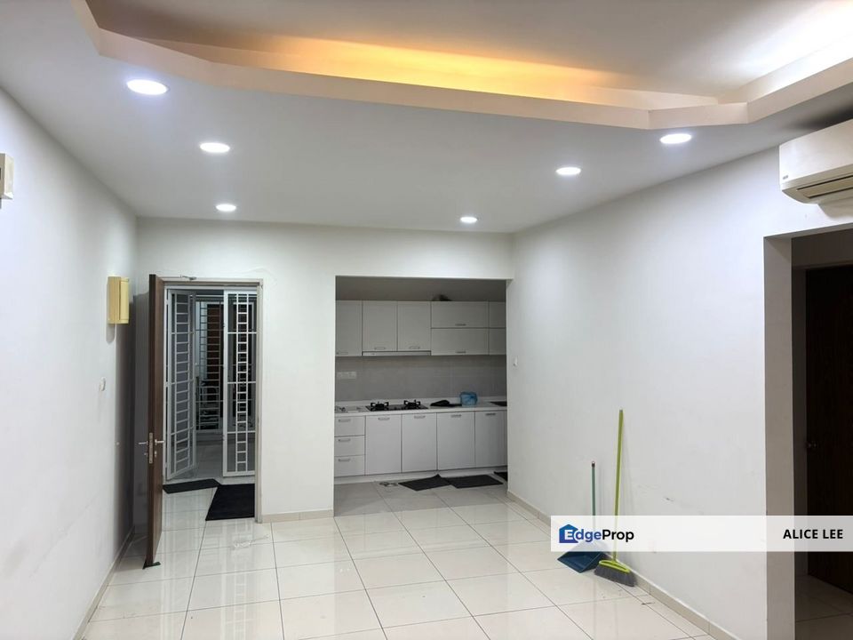 City of Green Condominium, Seri Kembangan, Selangor Partially Furnished for Rent, Selangor, Seri Kembangan