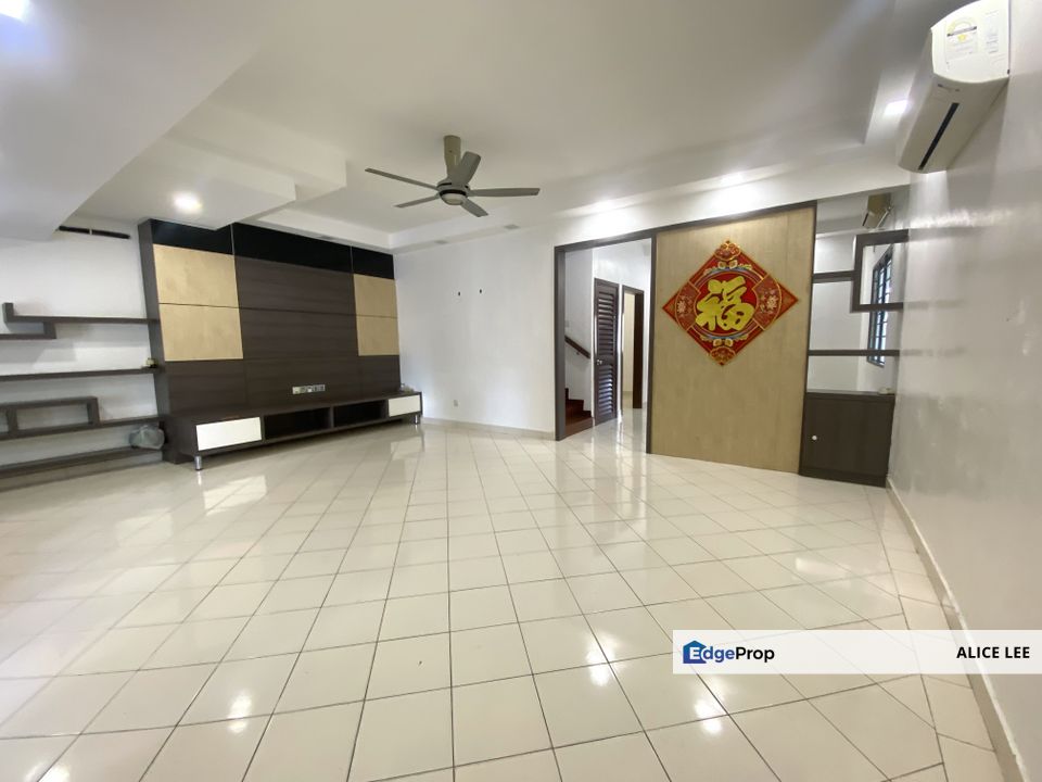 Taman Puchong Hartamas, Puchong, Selangor Partially Furnished 2 Storey Terrace [End Lot] for RENT , Selangor, Puchong