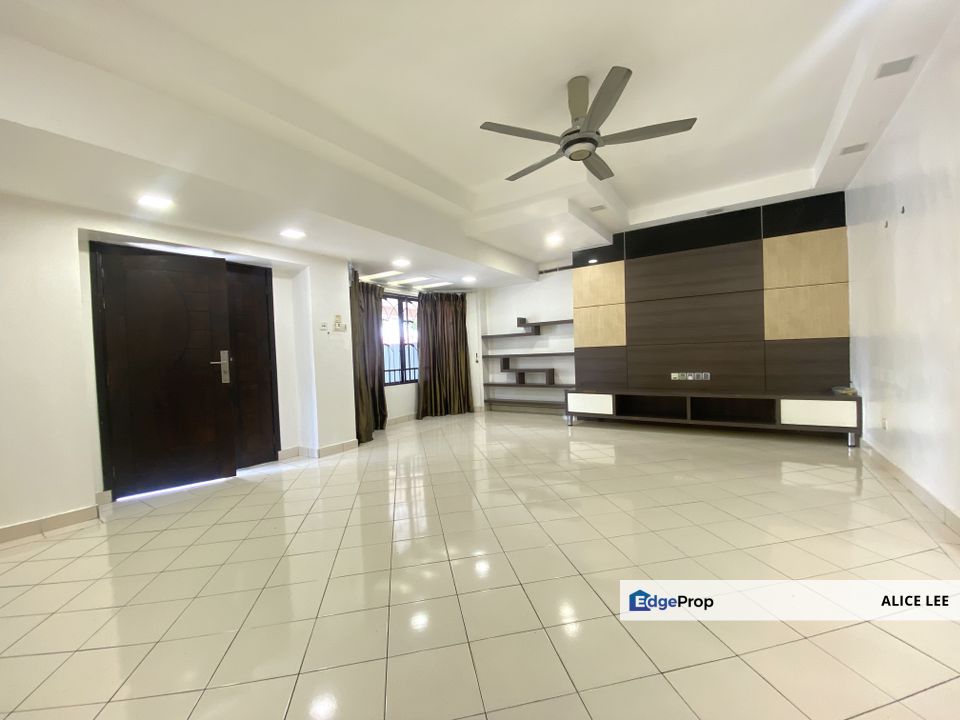 Taman Puchong Hartamas, Puchong, Selangor Fully Renovated & Extended 2 Storey Terrace [End Lot] for SALE , Selangor, Puchong
