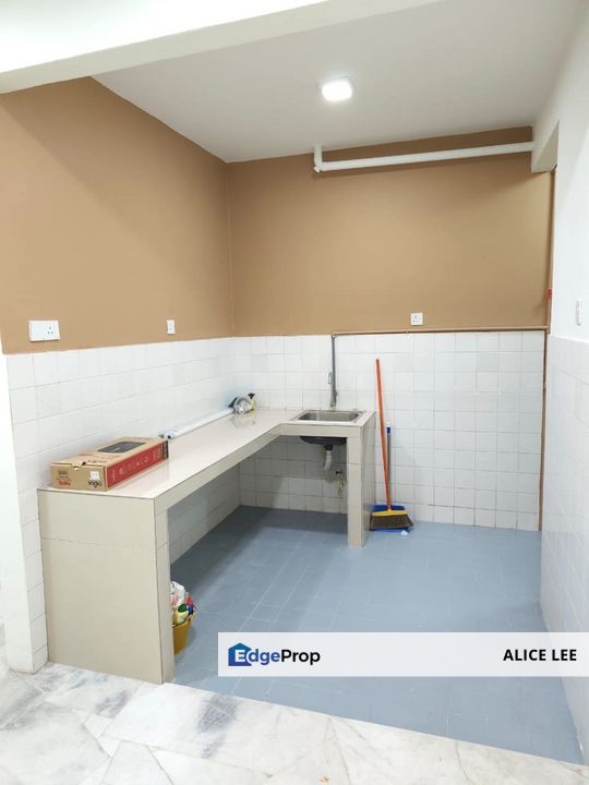 Partially Furnished Apartment @ Sri Anggerik 1 Bandar Puchong Jaya, Puchong, Selangor for Rent, Selangor, Puchong